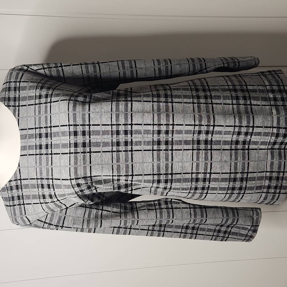 J Jill.  Silver mettalic windowpane plaid preppy long sleeve tunic sweater top